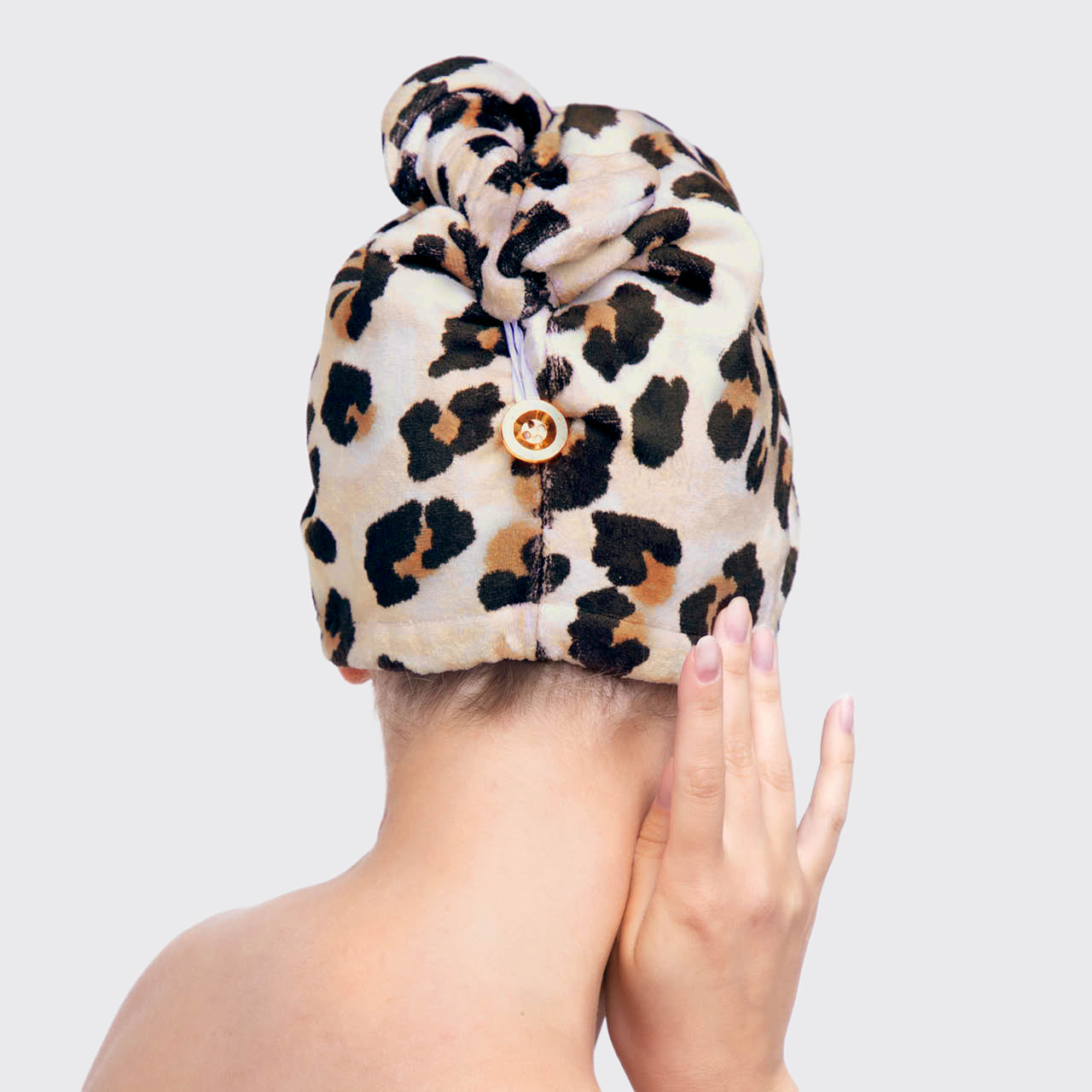 4921-beauty-cleanse-hairTowel-leopard