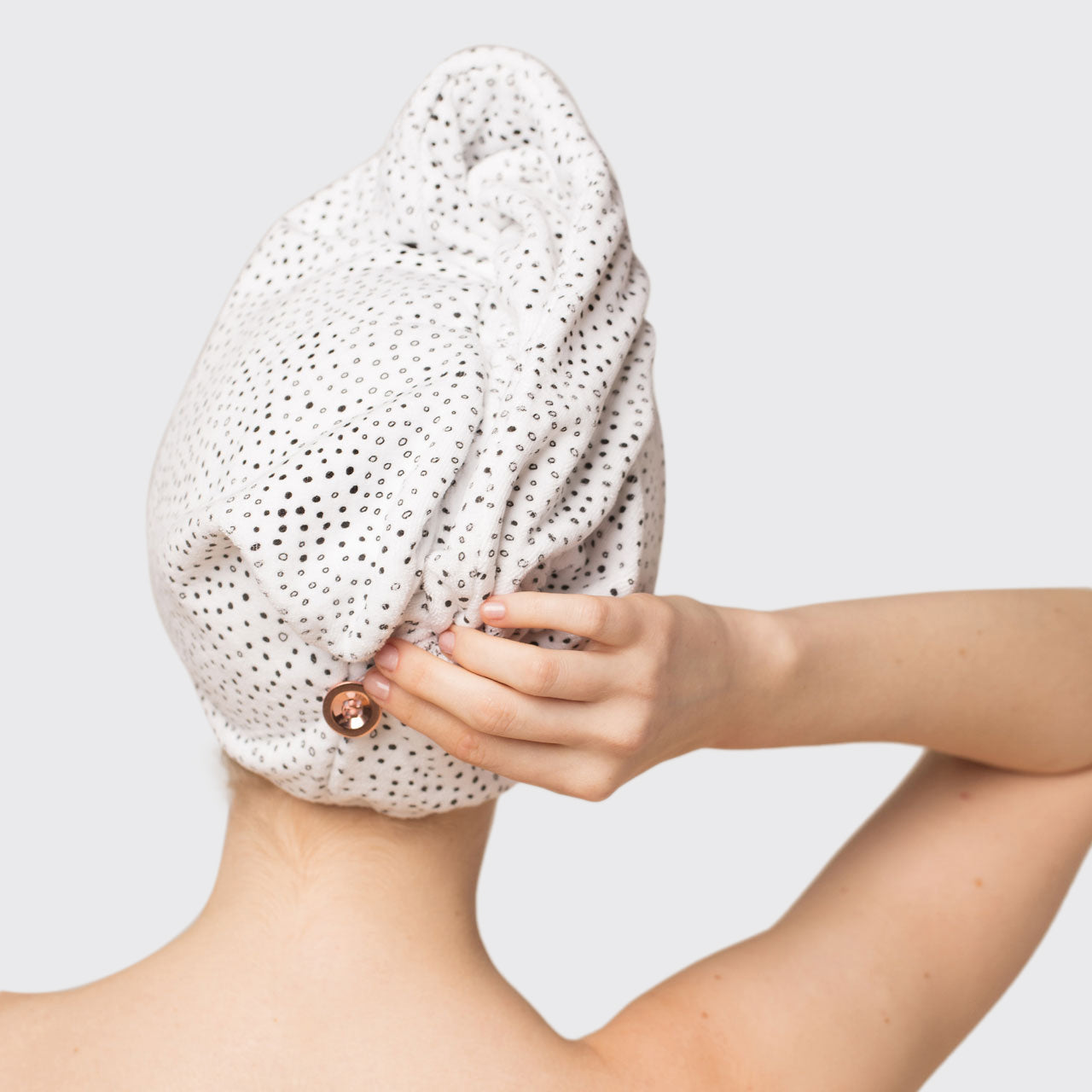 4938-beauty-cleanse-hairTowel-microdot