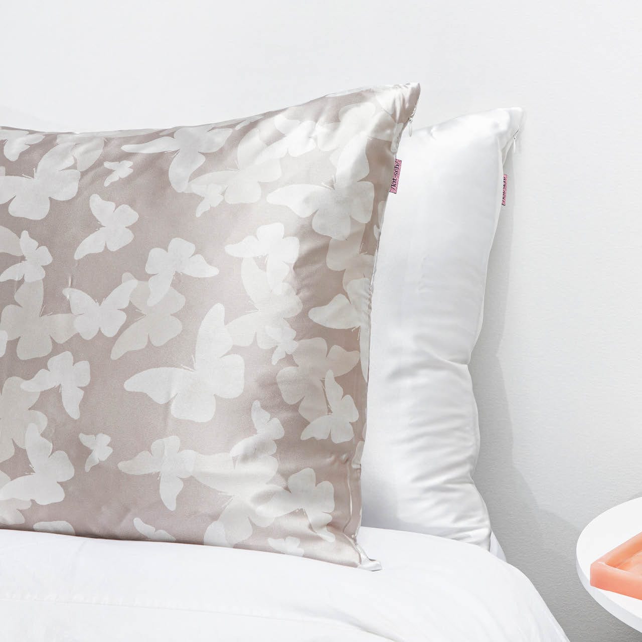 8213-4945-Sleep-lifestyle-satin-pillowcase-champagneButterfly-ivory